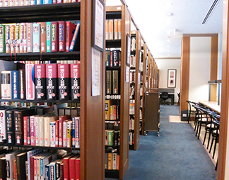 図書館内