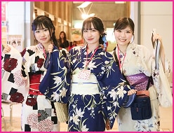 100名様限定！トレンド浴衣三点セット（浴衣・帯・下駄）プレゼント