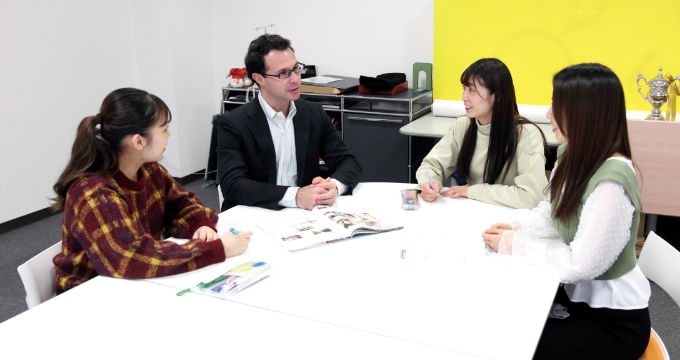 Business Conversation:Office・Hospital