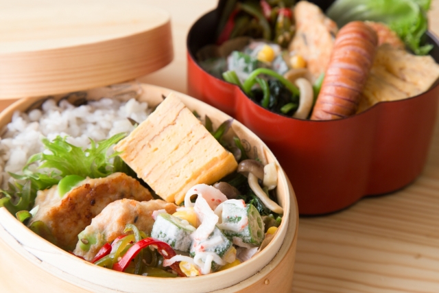 さあ、お弁当を持って出かけましょう！