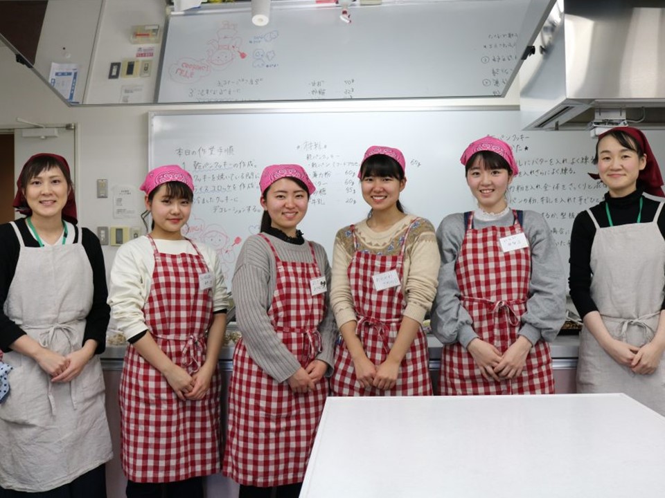 【地域連携】今年度も港区みなとリサイクル清掃事務所との「親子エコ料理教室」を行いました。