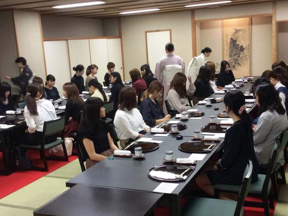 【食物栄養科】食育演習 日本料理様式＆味覚体験「牡丹」