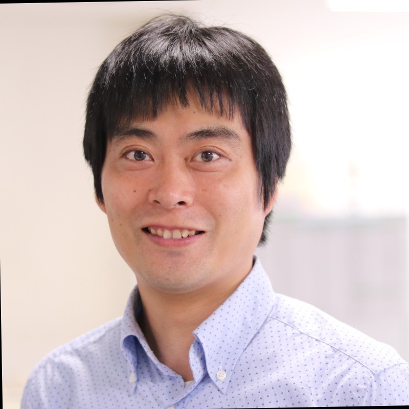 短大管理部　薮下さん